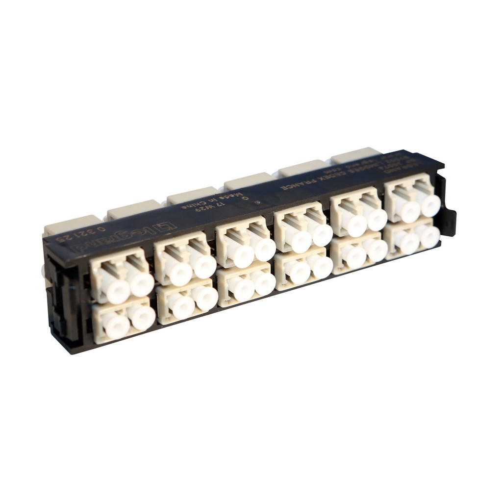 LCS³ LC DUPLEX HAUTE DENSITE POUR 24 LCFIBRES MULTIMODE  *
